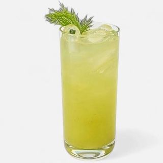Apple with dill lemonade