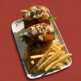 Hokkaido with Shrimp and Arugula