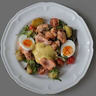 Warm Salmon Salad with Baked Potatoes