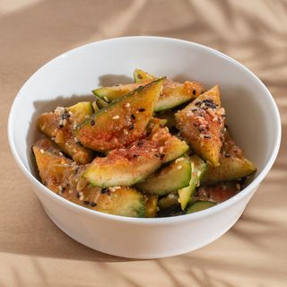 Pikantni lomljeni krastavci