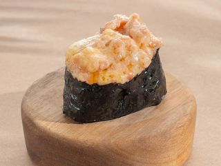 Gunkan Pečeni Losos