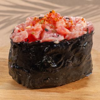 Gunkan Spajsi Tuna