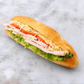 Sendvič sa pečenicom 320g