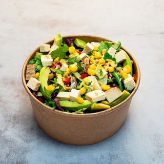 Salata sa tofu sirom