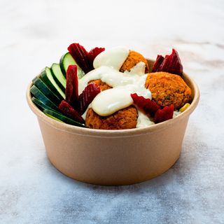 Falafel činija