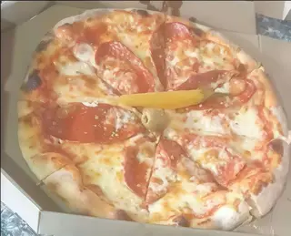 Pepperoni pizza 25cm