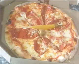 Pepperoni pizza 32cm