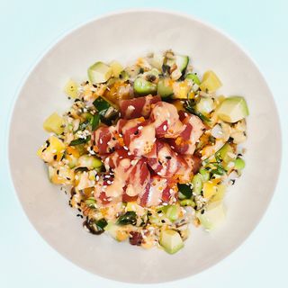 Poke bowl sa tunom