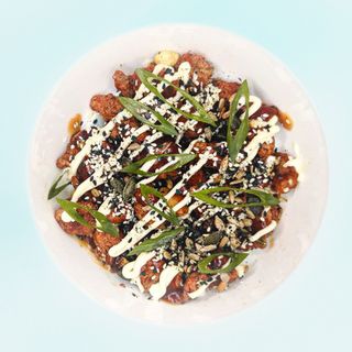 Tempura piletina Karaage sa pirinčem