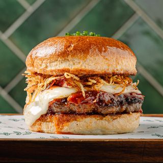 "Smokey BBQ" burger