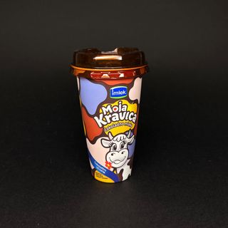 Čokoladno mleko u čaši
