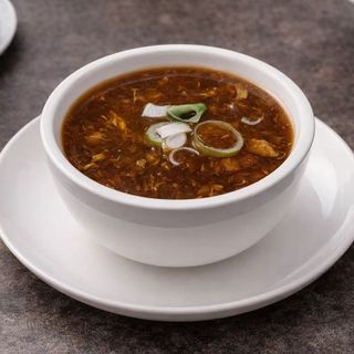 Vruća i kisela supa (350ml)