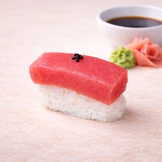NIGIRI TUNA