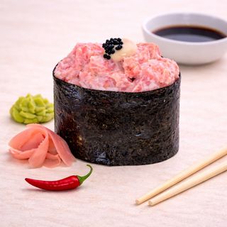 GUNKAN SPICY TUNA