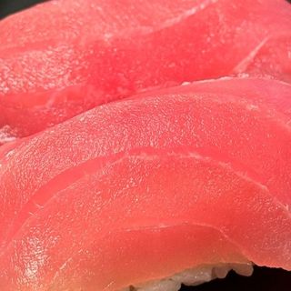 Nigiri tuna