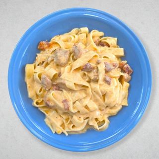 Španska pasta sa piletinom i kulenom