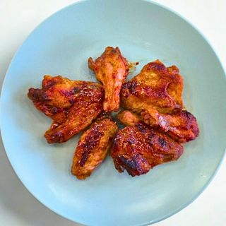 Pileća krilca u BBQ sosu 