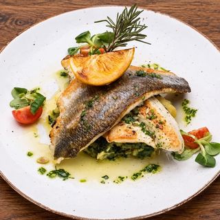 Dimljeni fileti pastrmke sa dalmatinskim varivom