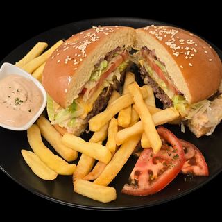 Truffle double cheese burger + POMFRIT