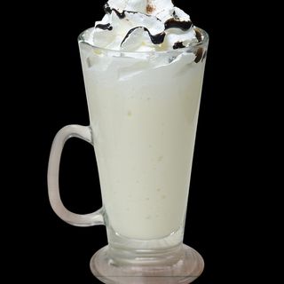 Bela topla čokolada