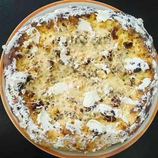 Tečina porodična pica + 4 palačinke