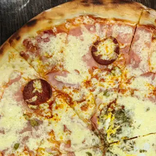 Tečakuva porodična pizza + 4 palačinke