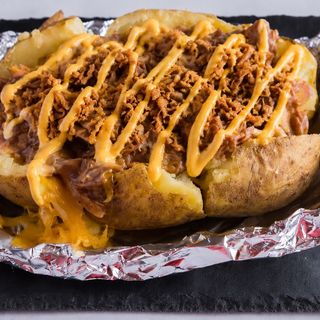 Smoked & Cheesy Chicken Spud