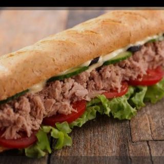 Sendvič sa tunjevinom 