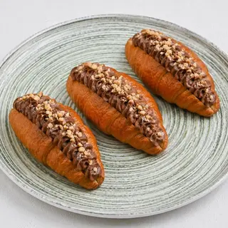 Kroasan čokolada-lešnik krem