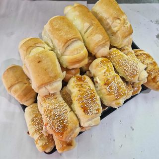 Kiflica sa Seckanom paprikom u pavlaci 70gr.