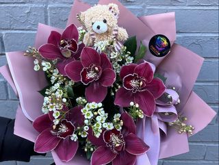 Buket orhideja i meda