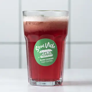 Homemade ice tea breskva