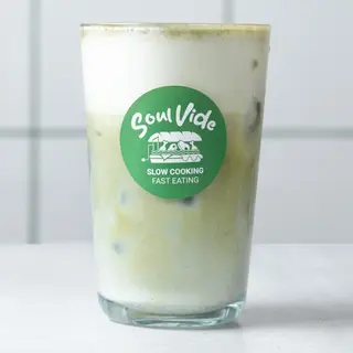 Ice matcha latte