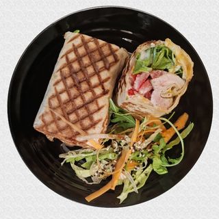 Tortilja sa suvidiranom piletinom