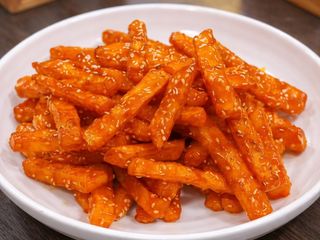 23 Krompir u slatko-kiselom sosu