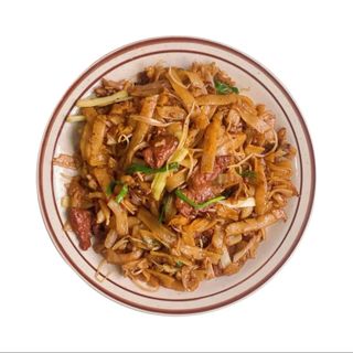 Fried pork rice noodles猪肉炒河粉