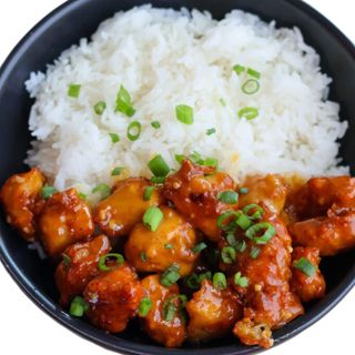 Orange chicken with rice橙汁鸡盖饭