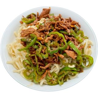 Shredded chicken and pepper with noodles香辣肉丝拌面