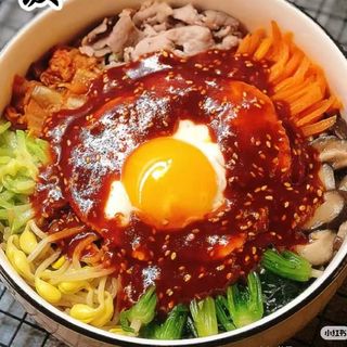 008 Korejski goveđi bibimbap/ bulgogi bibimbap