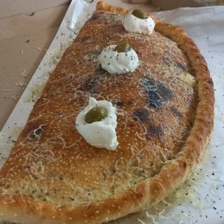 Calzone pizza