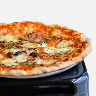 Pizza Capricciosa 28cm