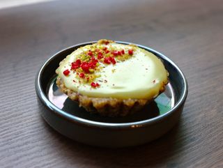 Tart malina–pistaća bez šećera