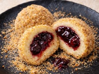 Gomboce sa višnjama 2 kom