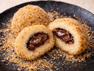 Gomboce sa nutellom 2 kom