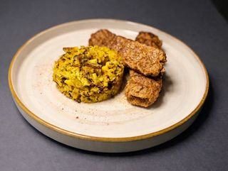 Pileći ljulja kebab sa sirom, Džmbur