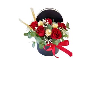 Box sa crvenim ružama i fererom