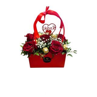 Pet ruža u torbici sa pikom Volim te