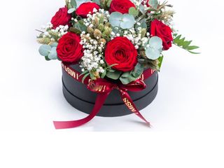 Raskošna kutija sa ružama