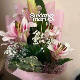 Orjentalni ljiljan sa pikom Srećan 8.mart