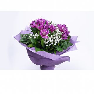 Ljubičaste divlje orhideje u buketu